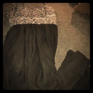 Black/white maxi dress